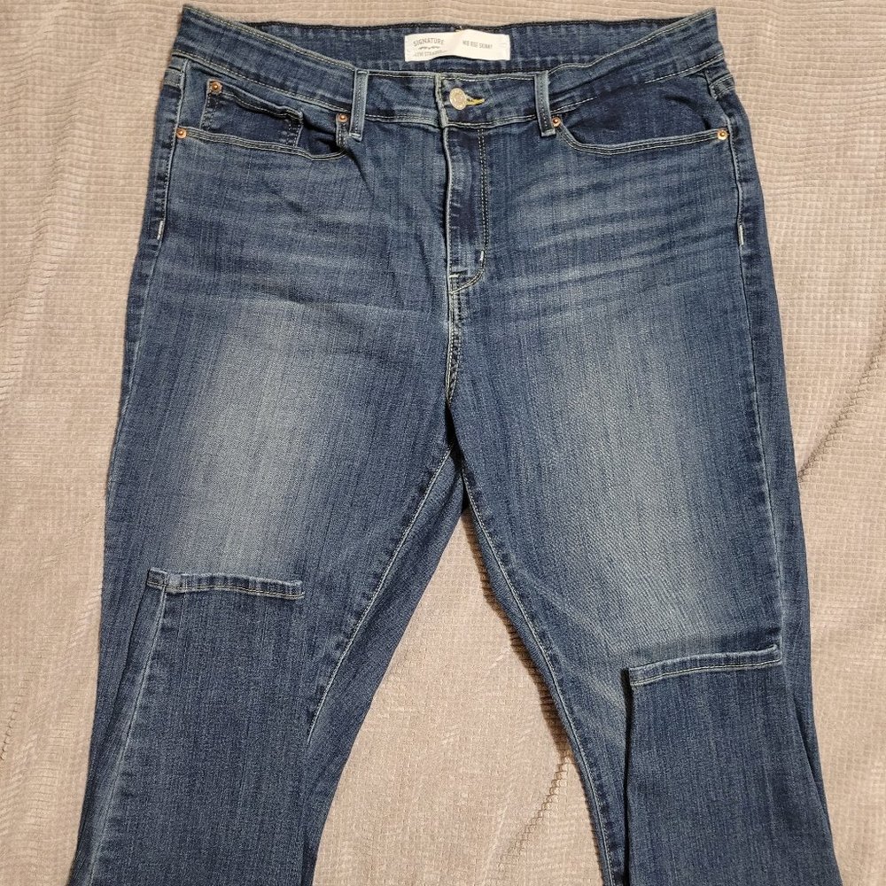 Womens Signature by Levi Strauss 16M Skinny Jean